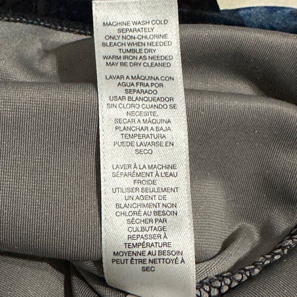 Chico’s size 3(XL/16) navy blue colorblock print velour criss cross neck tunic - Picture 6 of 7